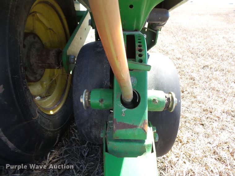 image for item DW9704 John Deere 7200 Max Emerge 2 planter