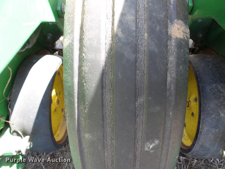 image for item DW9704 John Deere 7200 Max Emerge 2 planter