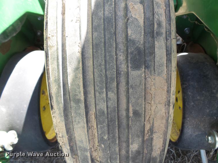 image for item DW9704 John Deere 7200 Max Emerge 2 planter