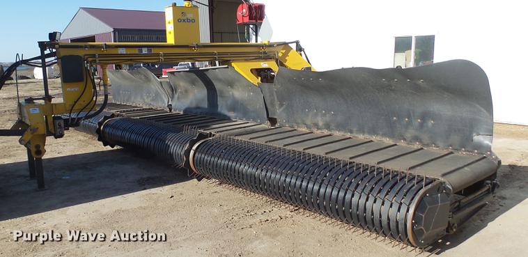 image for item DX9081 2008 Oxbo Avalanche 310 hay merger