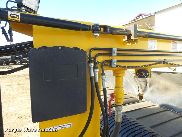 image for item DX9081 2008 Oxbo Avalanche 310 hay merger