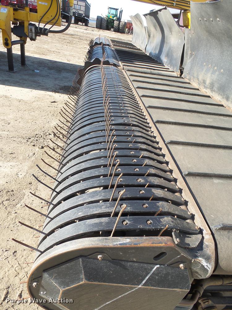 image for item DX9081 2008 Oxbo Avalanche 310 hay merger