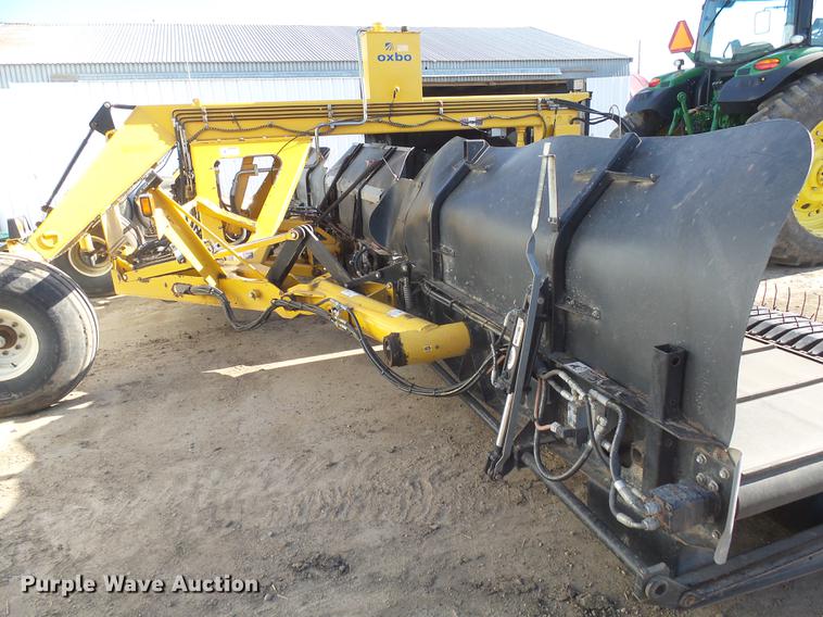 image for item DX9081 2008 Oxbo Avalanche 310 hay merger