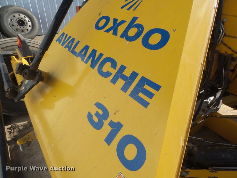 image for item DX9081 2008 Oxbo Avalanche 310 hay merger