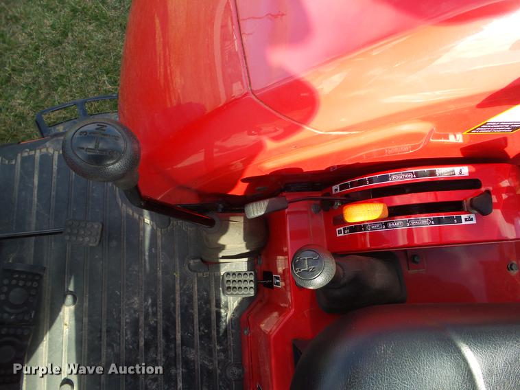 image for item DZ9315 2015 Mahindra MPOWER75 MFWD tractor