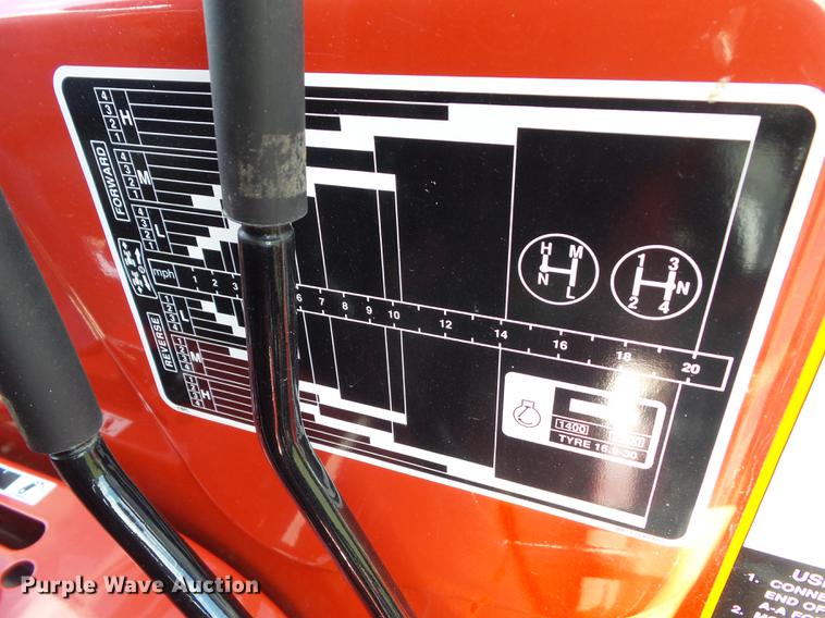 image for item DZ9315 2015 Mahindra MPOWER75 MFWD tractor