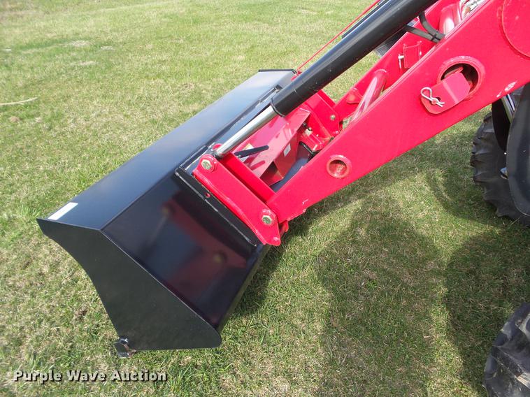 image for item DZ9315 2015 Mahindra MPOWER75 MFWD tractor