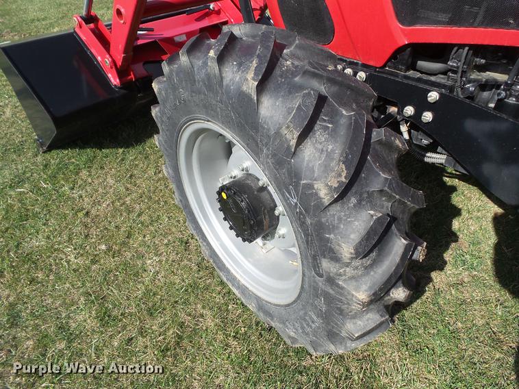 image for item DZ9315 2015 Mahindra MPOWER75 MFWD tractor