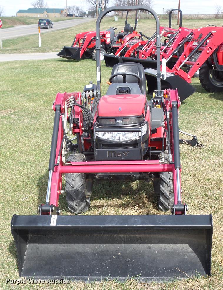image for item DZ9316 2015 Mahindra MAX26XLHST MFWD tractor