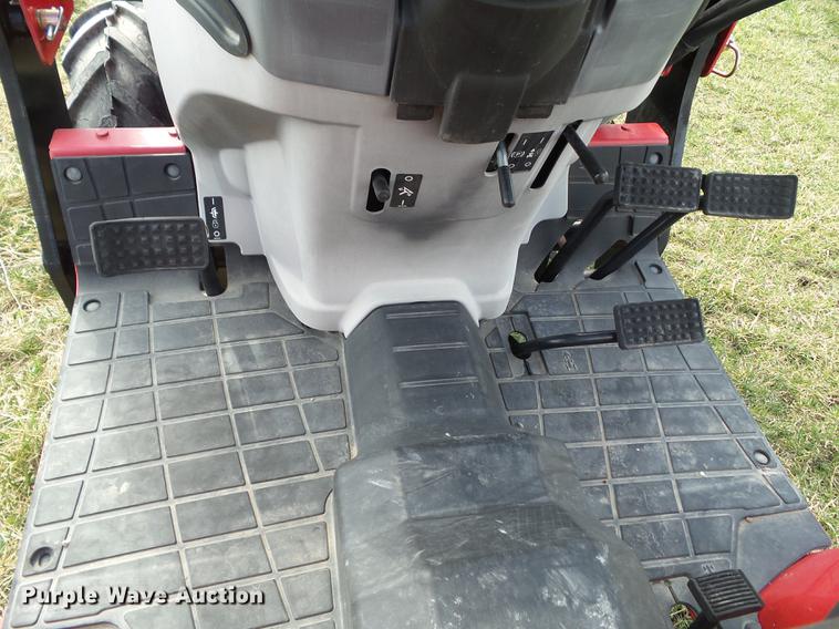 image for item DZ9316 2015 Mahindra MAX26XLHST MFWD tractor