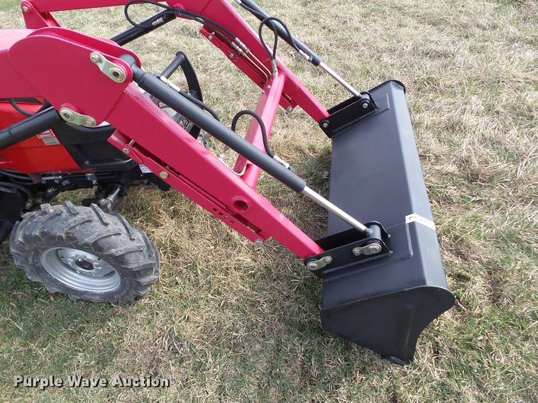 image for item DZ9316 2015 Mahindra MAX26XLHST MFWD tractor