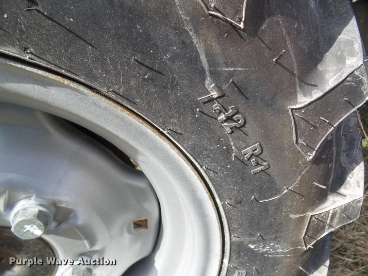 image for item DZ9316 2015 Mahindra MAX26XLHST MFWD tractor