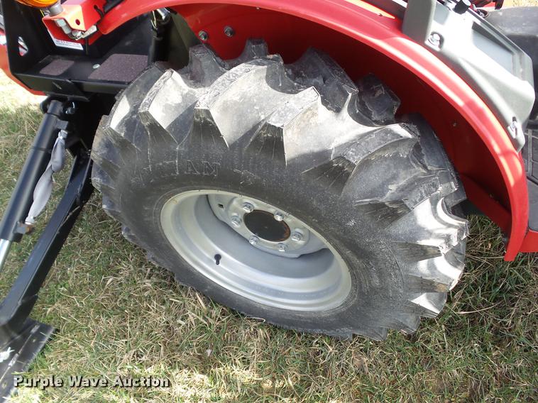 image for item DZ9316 2015 Mahindra MAX26XLHST MFWD tractor