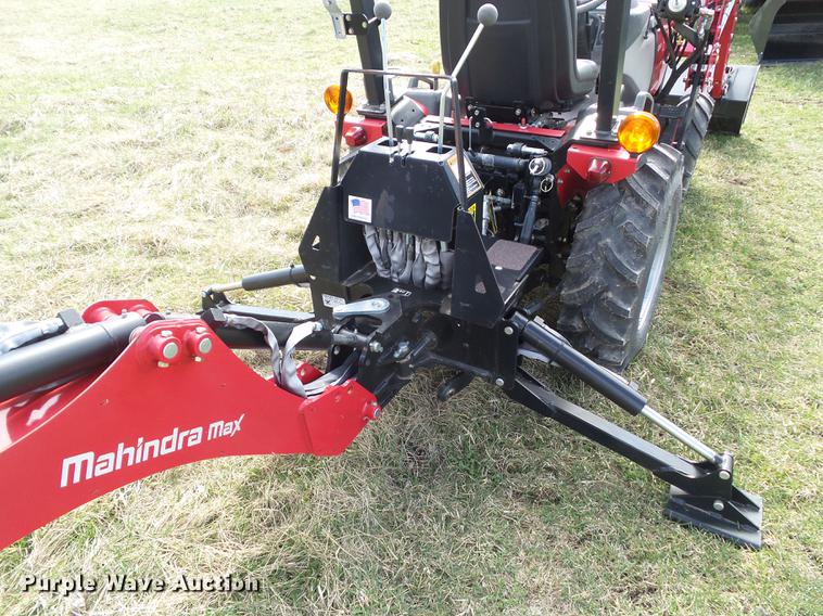 image for item DZ9316 2015 Mahindra MAX26XLHST MFWD tractor