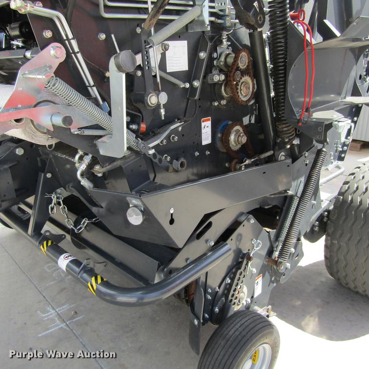 image for item EB9537 2017 Kubota BV4580 round baler