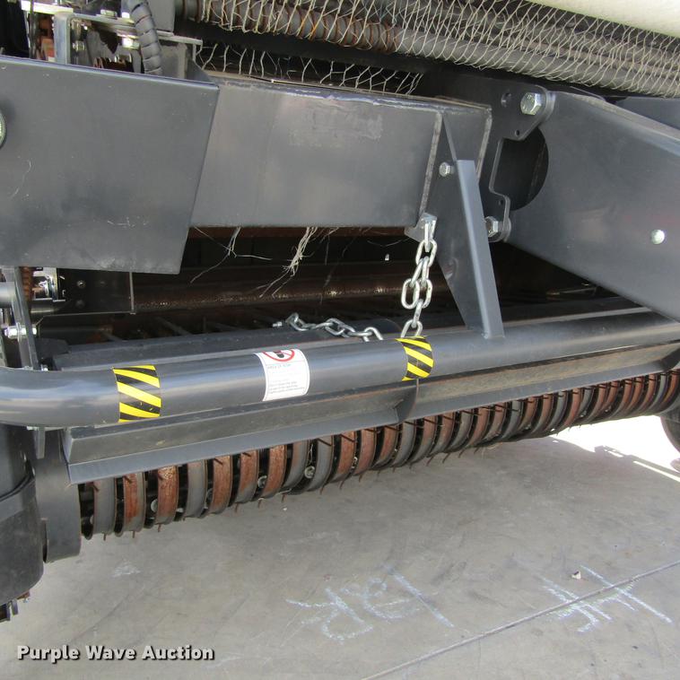 image for item EB9537 2017 Kubota BV4580 round baler