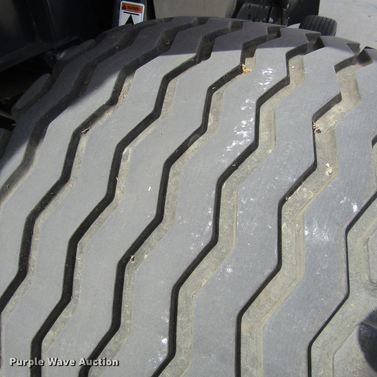 image for item EB9537 2017 Kubota BV4580 round baler