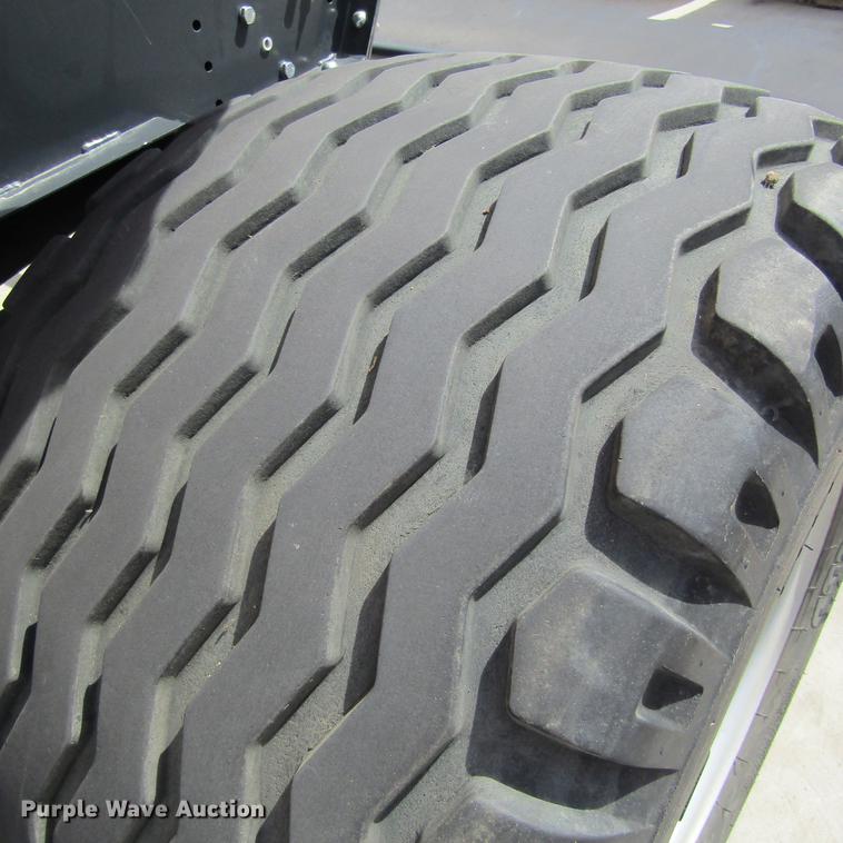 image for item EB9537 2017 Kubota BV4580 round baler