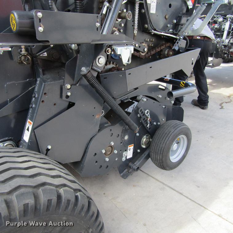 image for item EB9538 2017 Kubota BV4580 round baler