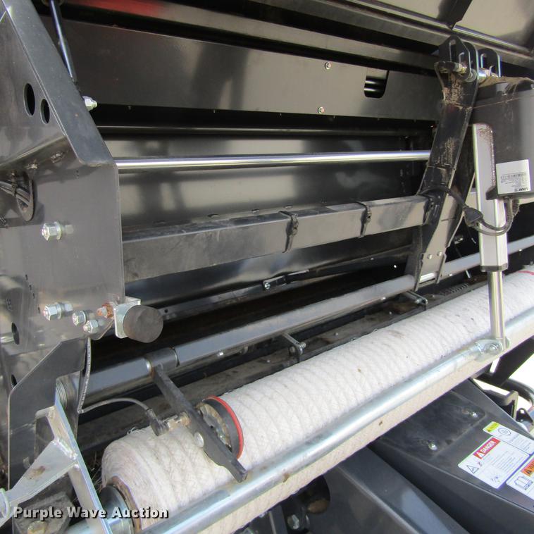 image for item EB9538 2017 Kubota BV4580 round baler