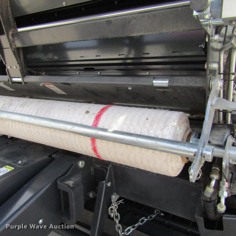 image for item EB9538 2017 Kubota BV4580 round baler