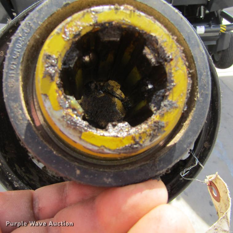 image for item EB9538 2017 Kubota BV4580 round baler