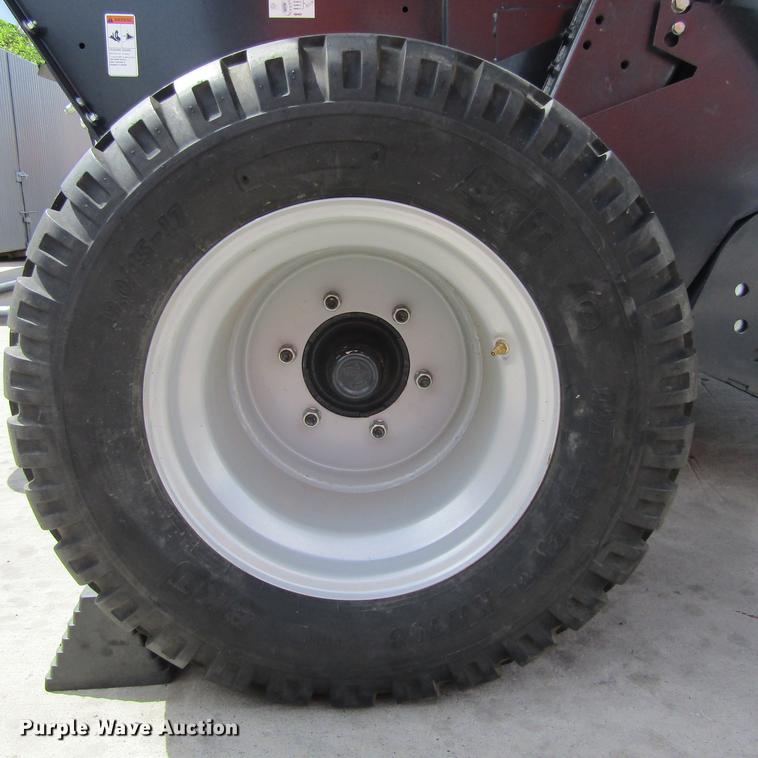 image for item EB9538 2017 Kubota BV4580 round baler