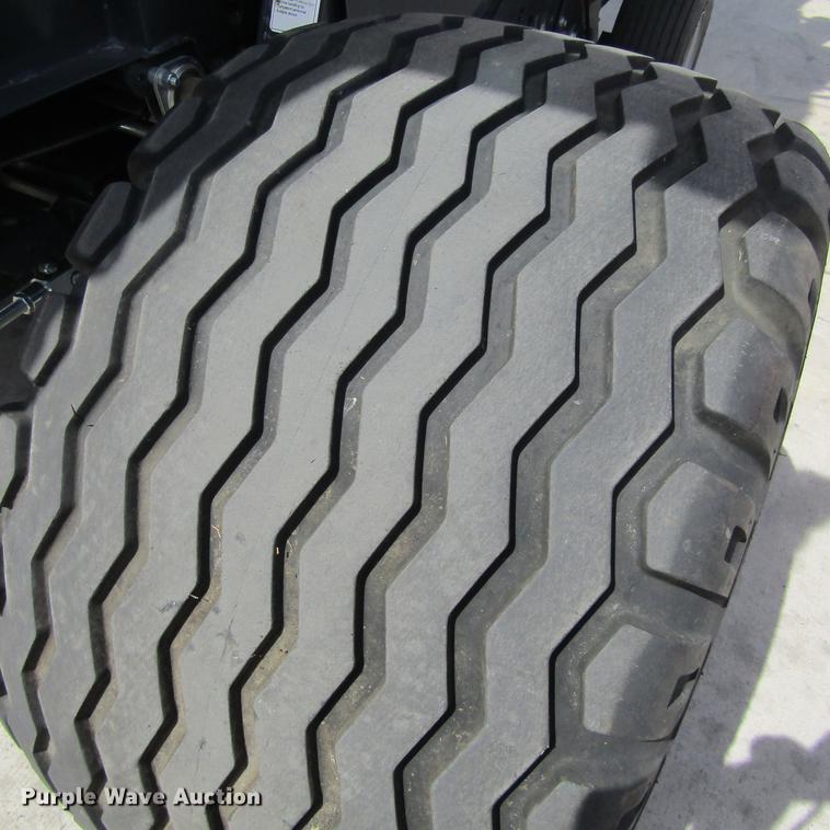 image for item EB9538 2017 Kubota BV4580 round baler