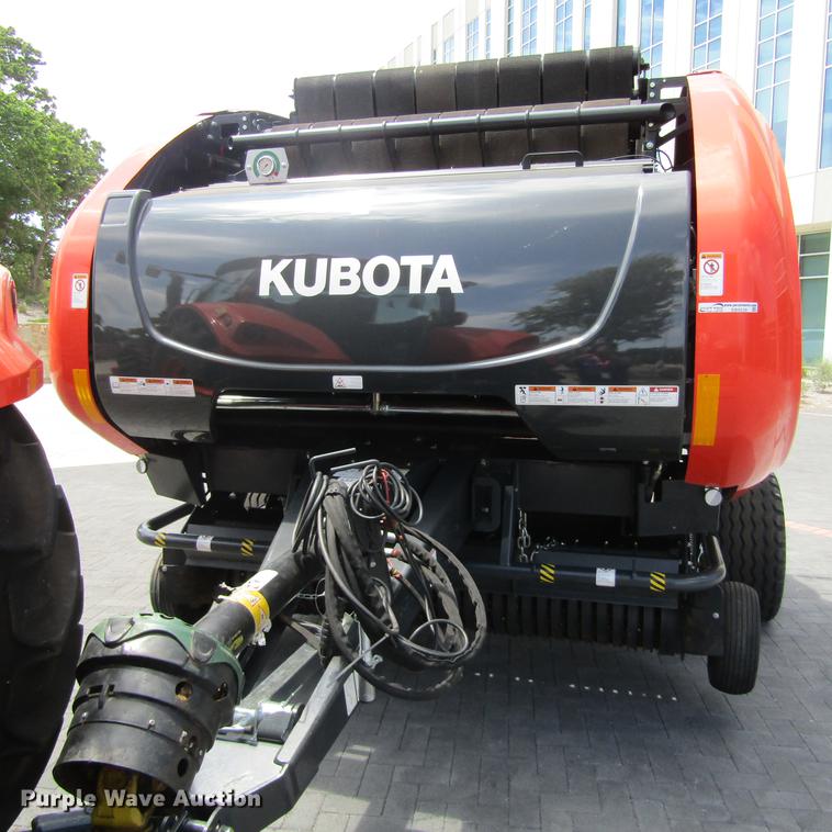 image for item EB9539 2017 Kubota BV4580 round baler
