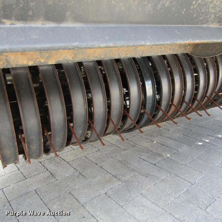 image for item EB9539 2017 Kubota BV4580 round baler