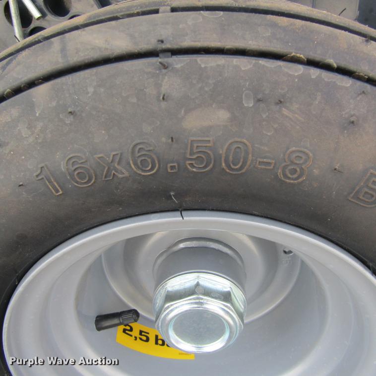 image for item EB9539 2017 Kubota BV4580 round baler