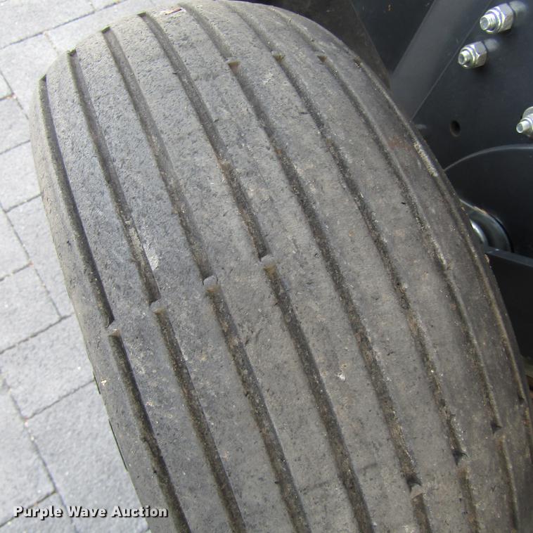 image for item EB9539 2017 Kubota BV4580 round baler