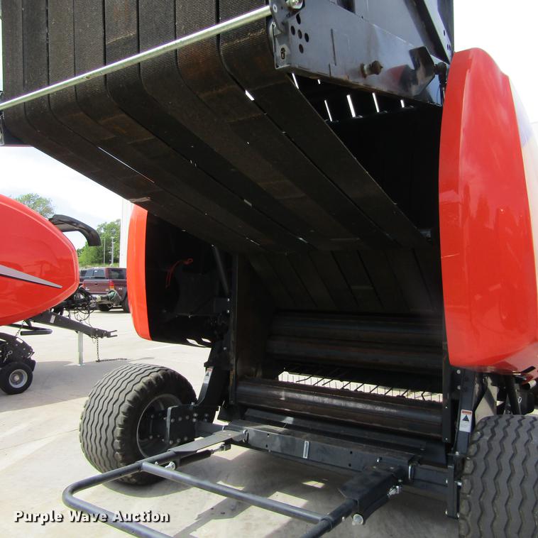 image for item EB9540 2017 Kubota BV4580 round baler