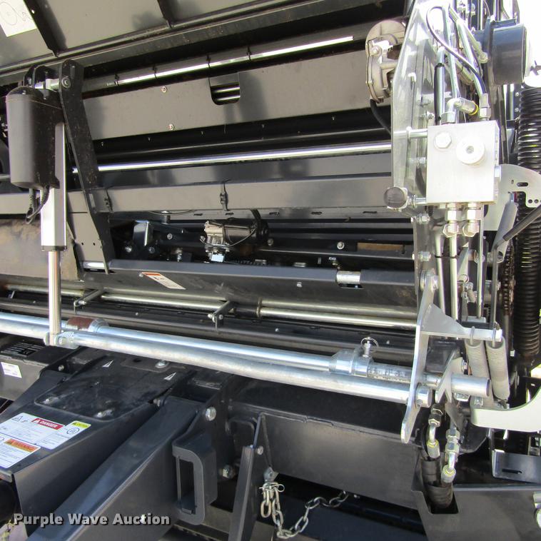 image for item EB9540 2017 Kubota BV4580 round baler