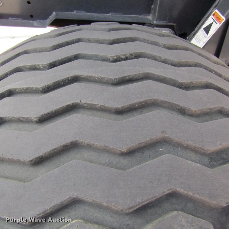 image for item EB9540 2017 Kubota BV4580 round baler