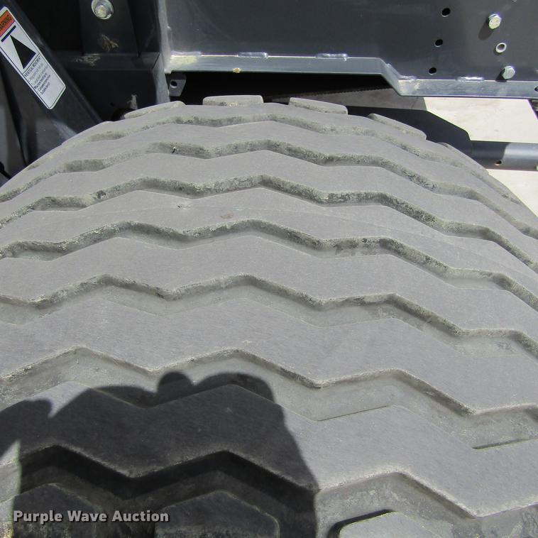 image for item EB9540 2017 Kubota BV4580 round baler