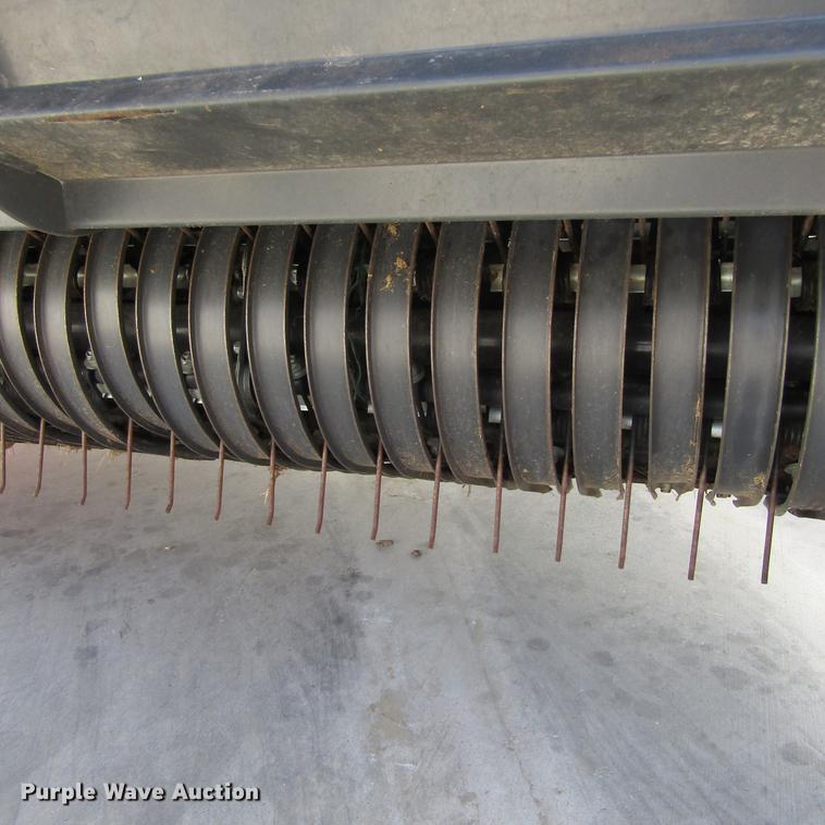 image for item EB9540 2017 Kubota BV4580 round baler