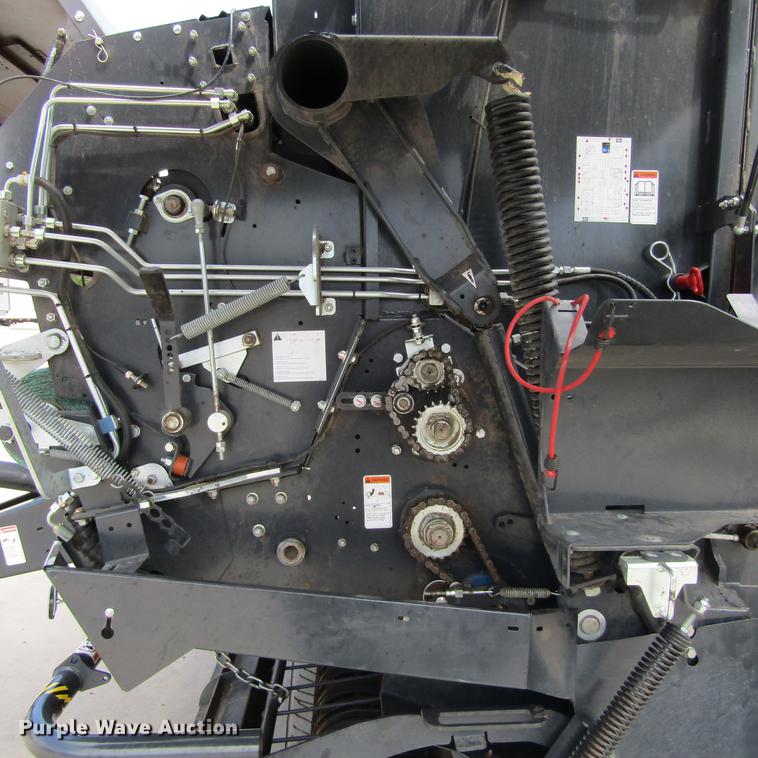 image for item EB9541 2017 Kubota BV4580 round baler