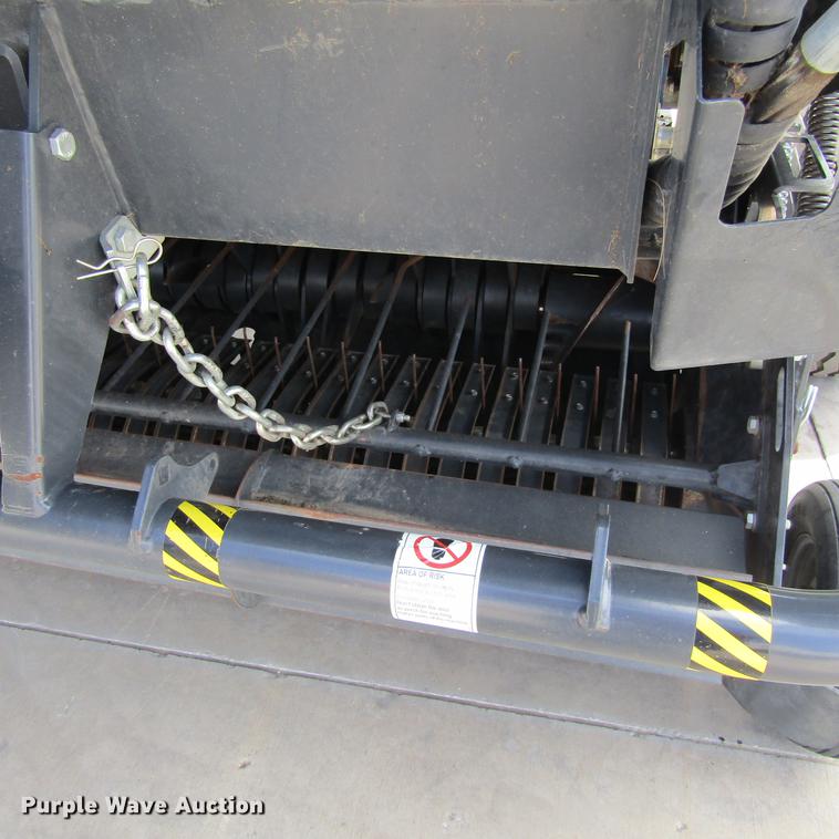 image for item EB9541 2017 Kubota BV4580 round baler