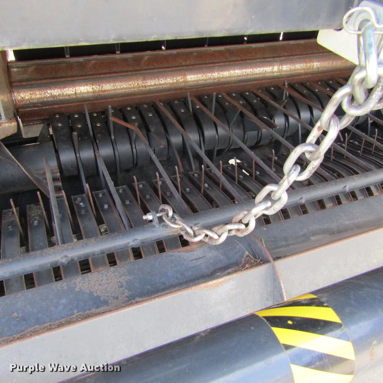 image for item EB9541 2017 Kubota BV4580 round baler