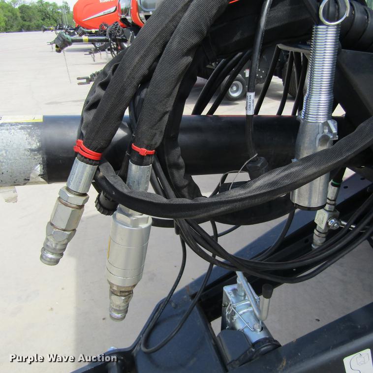 image for item EB9541 2017 Kubota BV4580 round baler