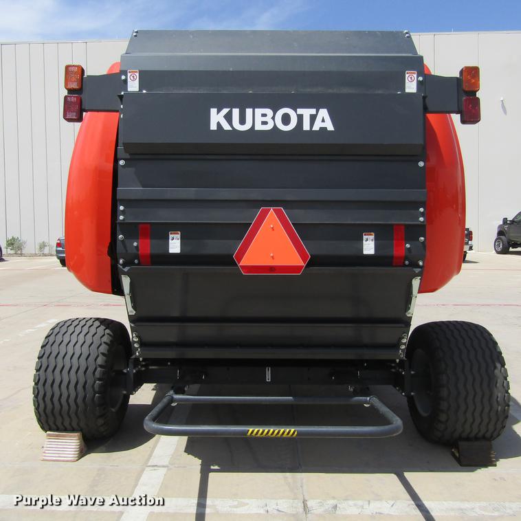 image for item EB9542 2017 Kubota BV4580 round baler