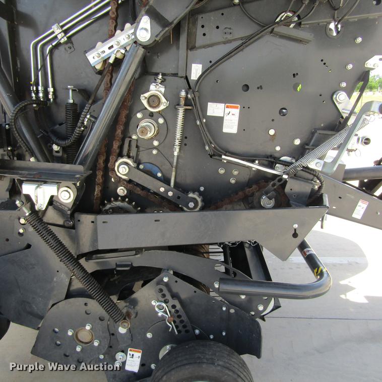 image for item EB9542 2017 Kubota BV4580 round baler