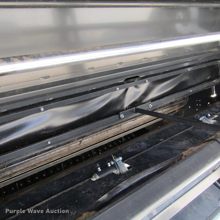 image for item EB9542 2017 Kubota BV4580 round baler