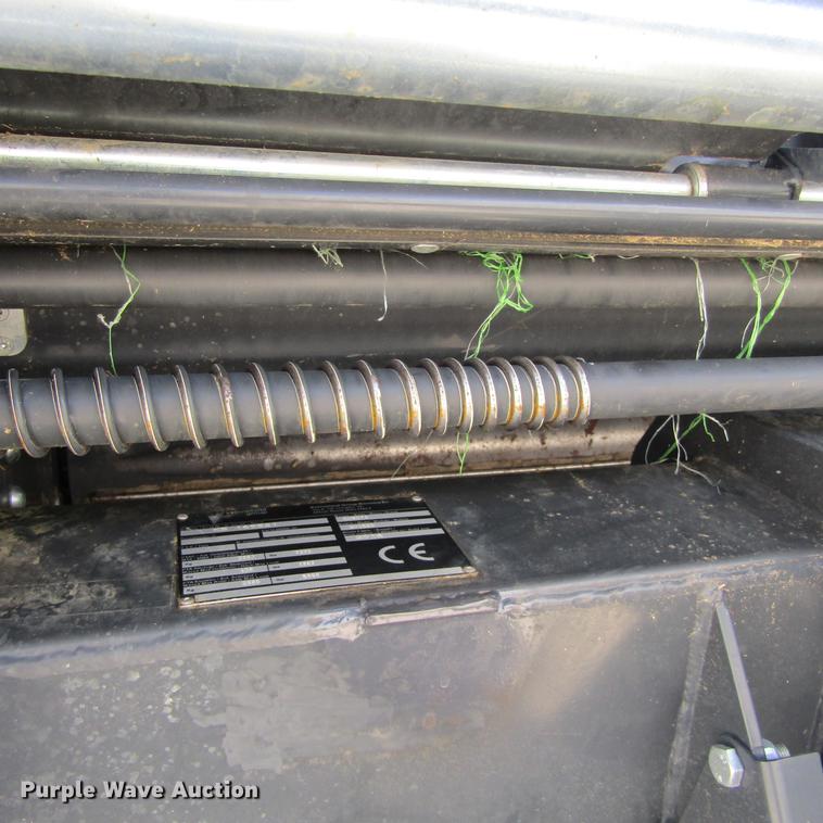 image for item EB9542 2017 Kubota BV4580 round baler