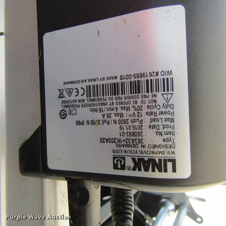 image for item EB9542 2017 Kubota BV4580 round baler