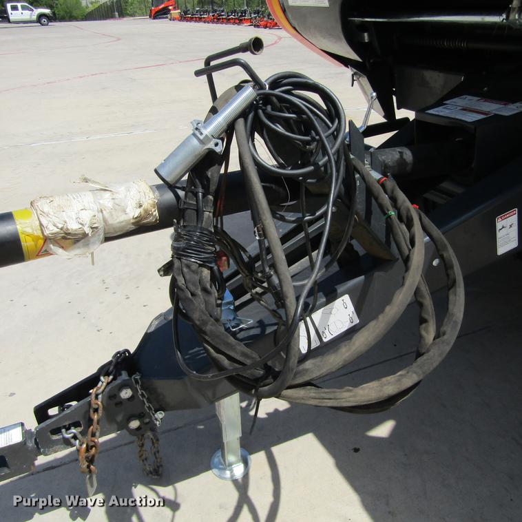 image for item EB9542 2017 Kubota BV4580 round baler