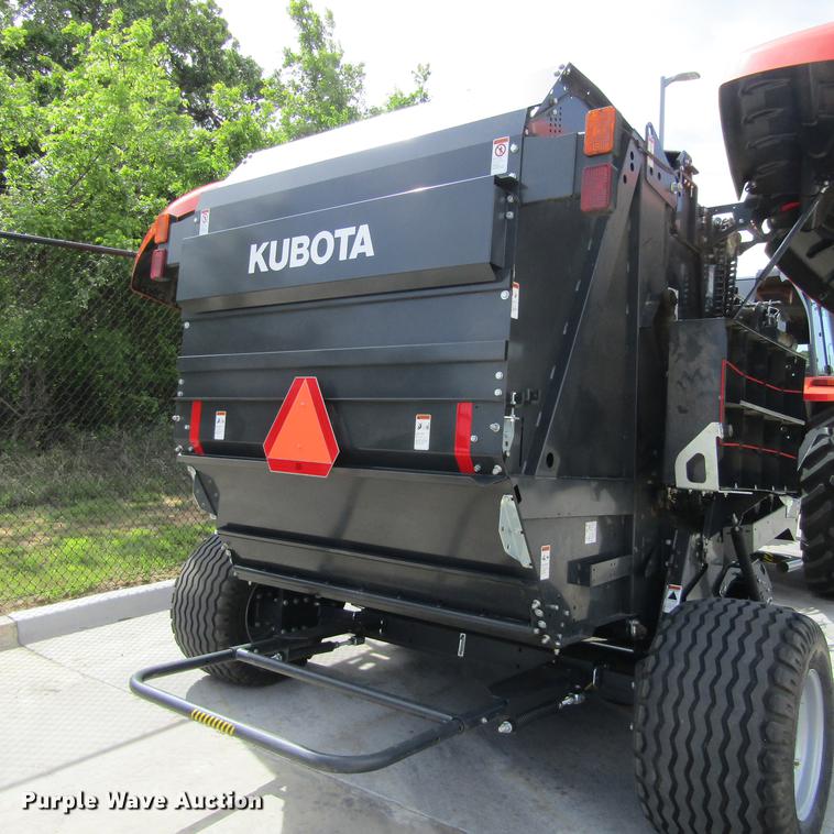 image for item EB9543 2017 Kubota BV4580 round baler