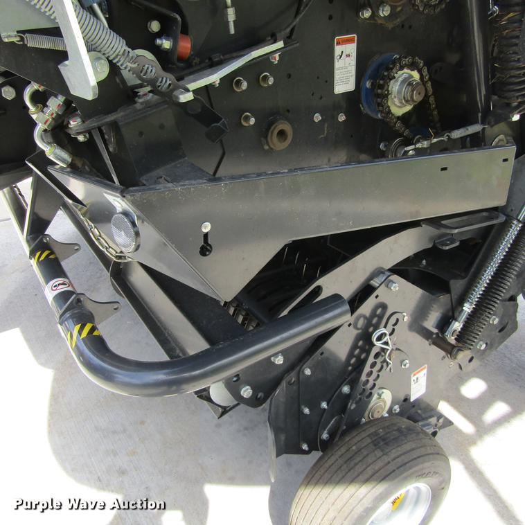 image for item EB9543 2017 Kubota BV4580 round baler