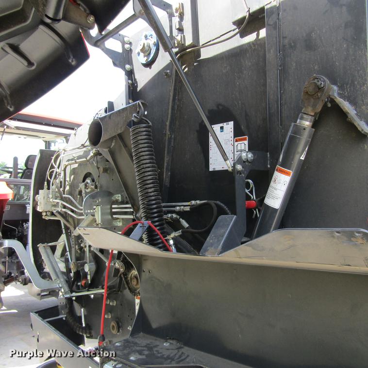 image for item EB9543 2017 Kubota BV4580 round baler